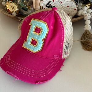 Pink Women’s Vintage style hat with B patch